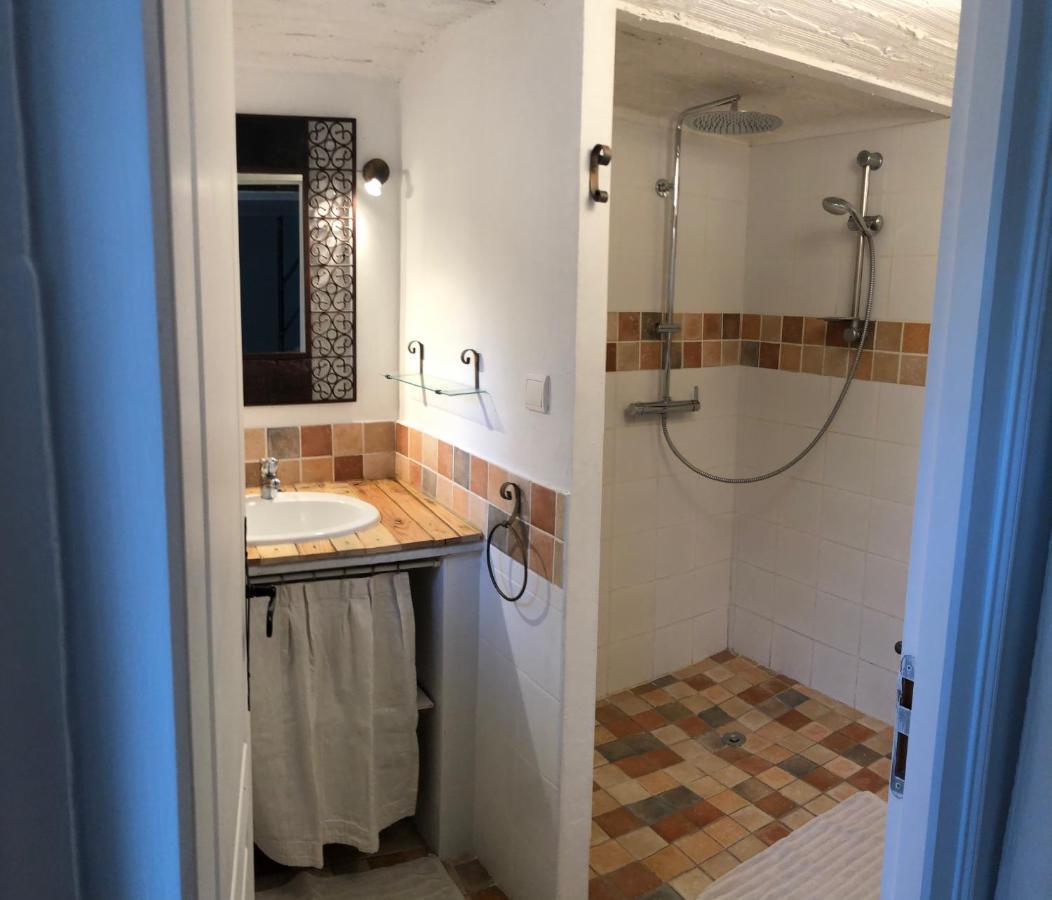 Chambre D'Hotes Lou Pataclet Charols Екстериор снимка